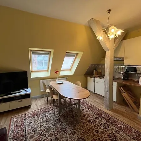 - Schweriner Altstadt - 4 *