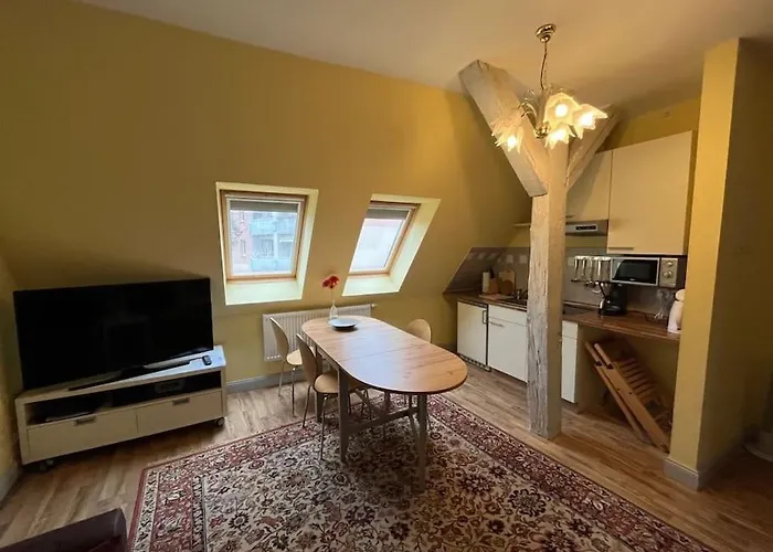 - Schweriner Altstadt - 4 *
